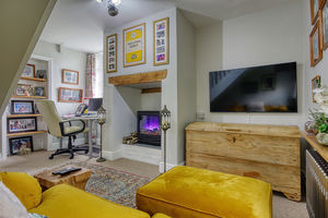 Snug/Office/Stair Lobby- click for photo gallery